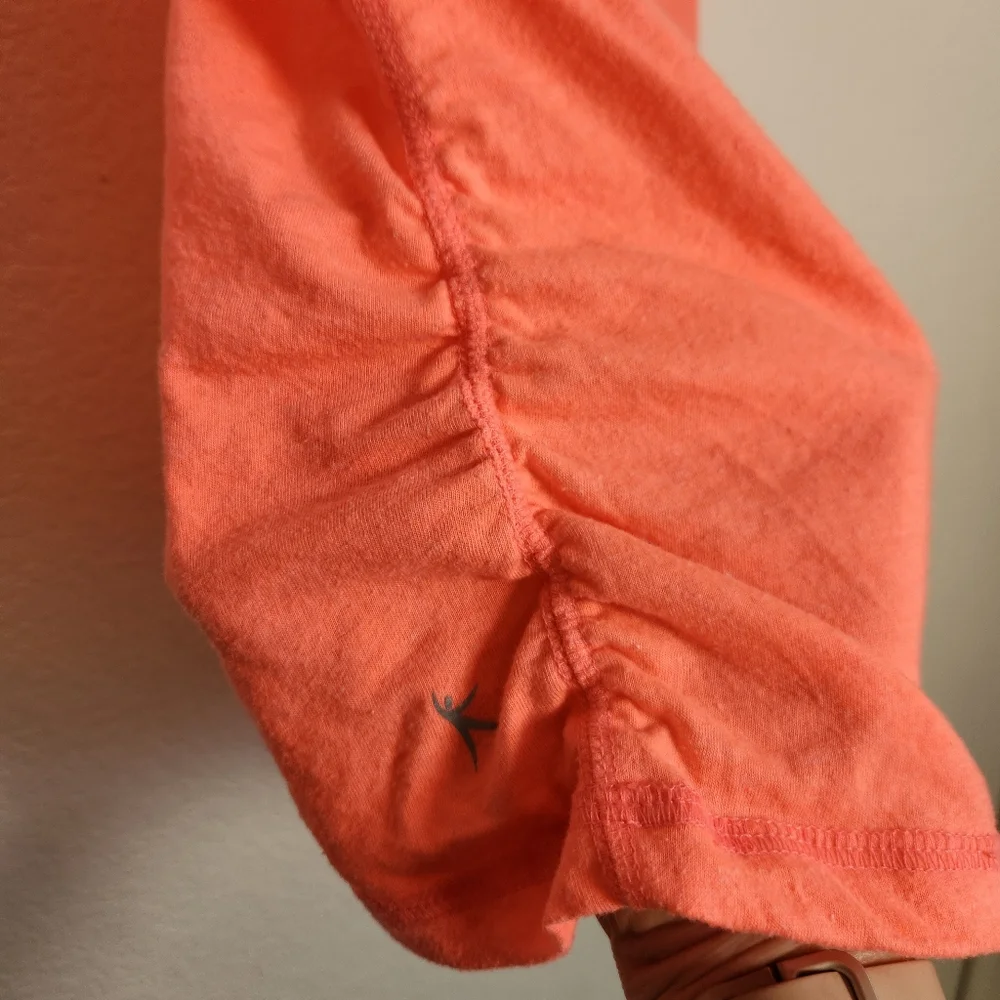 Danskin Coral Short-Sleeve V-Neck Active Tee w/ Side Ruching, Size S - Picture 6 of 7